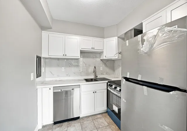 Photo 4 of Condo for sale at 101 Mulberry St #219, Springfield, MA 01105 | MLS# 73568895 | Listing updated on 2026-09-03