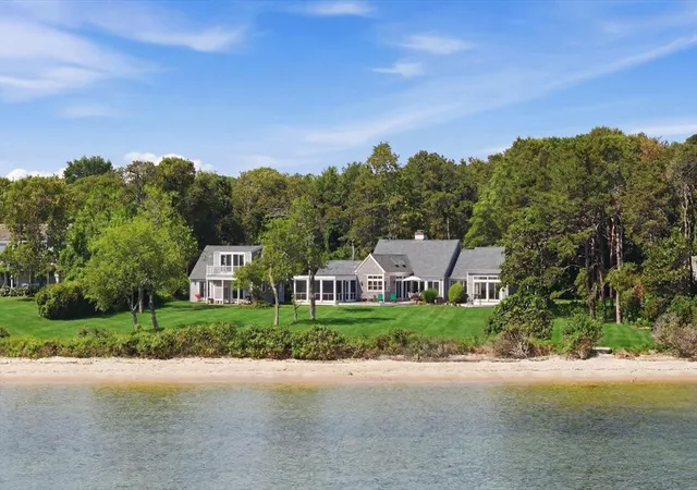 3rd image of 91 Plantingfield Way, Edgartown, MA 02539 | MLS# 73544426