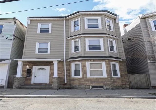 1st image of 64 Bremen St, East Boston, MA 02128 | MLS# 73499572