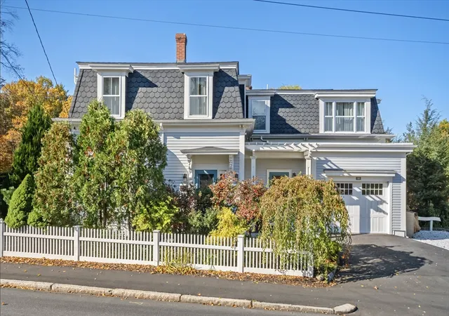 1st image of 58 Hancock St, Lexington, MA 02420 | MLS# 73478045