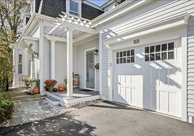 3rd image of 58 Hancock St, Lexington, MA 02420 | MLS# 73478045