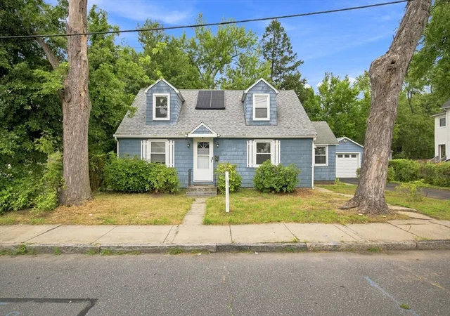 2nd image of 132 Miller St, Springfield, MA 01104 | MLS# 73566540