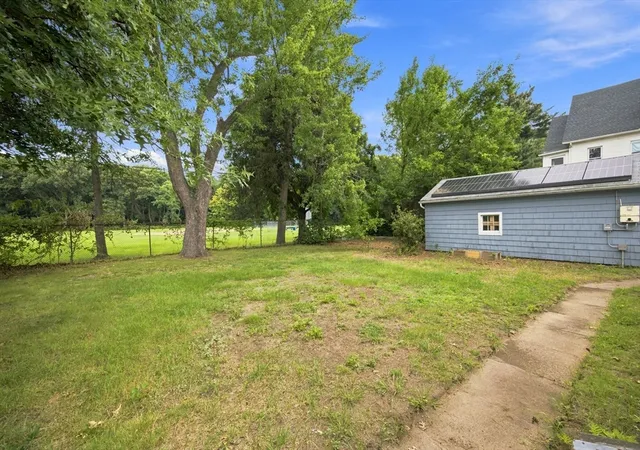 30th image of 132 Miller St, Springfield, MA 01104 | MLS# 73566540