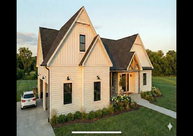 2nd image of 52 Round Farm Rd, Rehoboth, MA 02769 | MLS# 73475909