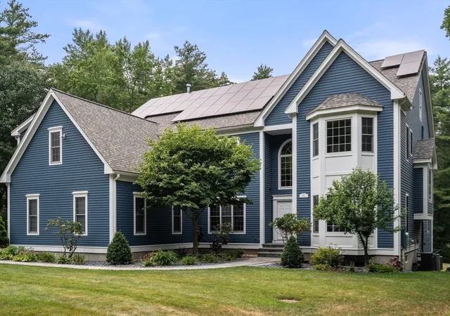 Photo 4 of Sale Pending at 220 Newtown Rd, Acton, MA 01720 | MLS# 73552916 | Listing updated on 2026-09-15