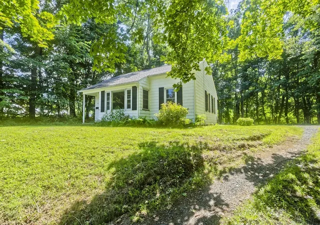 35th image of 40 Hadley St, South Hadley, MA 01075 | MLS# 73565973