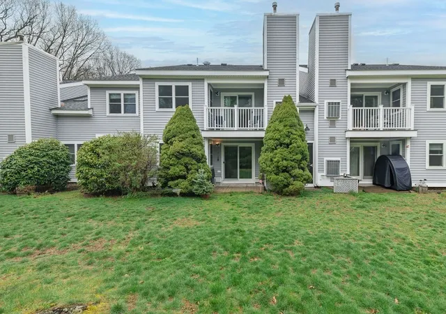 Homes for sale in Hingham, MA | 403 Tuckers Ln, Hingham, MA 02043 | Houzeo