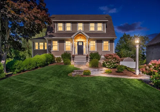 1st image of 15 Ferry Rd, Salisbury, MA 01952 | MLS# 73560060