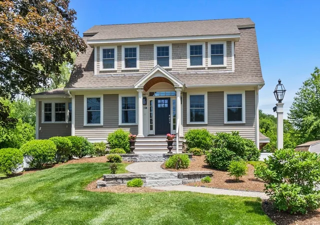 2nd image of 15 Ferry Rd, Salisbury, MA 01952 | MLS# 73560060