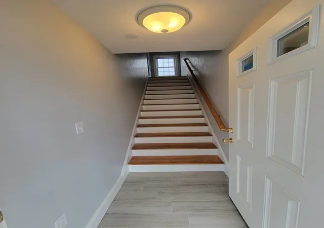 5th image of 944 Warren Ave, Brockton, MA 02301