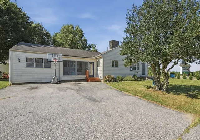 2nd image of 2 Lisa Ave, Acushnet, MA 02743 | MLS# 73567390