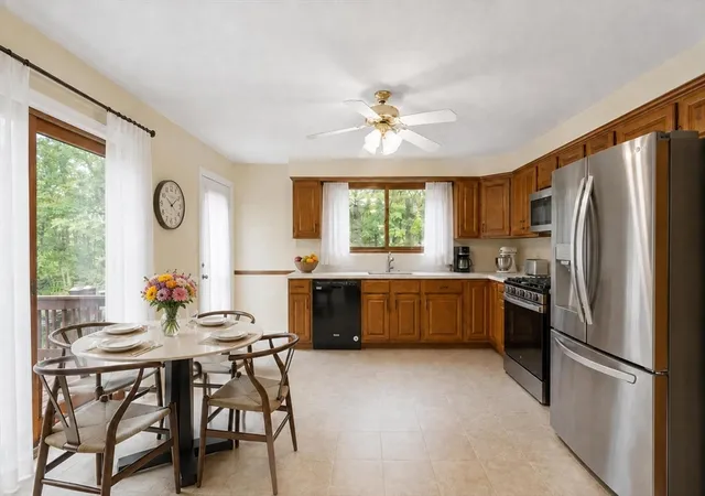 Listing Photo 4 - Condo for sale in building located at 10 Celestial Wy, Salem, MA 01970 - Unit #18D