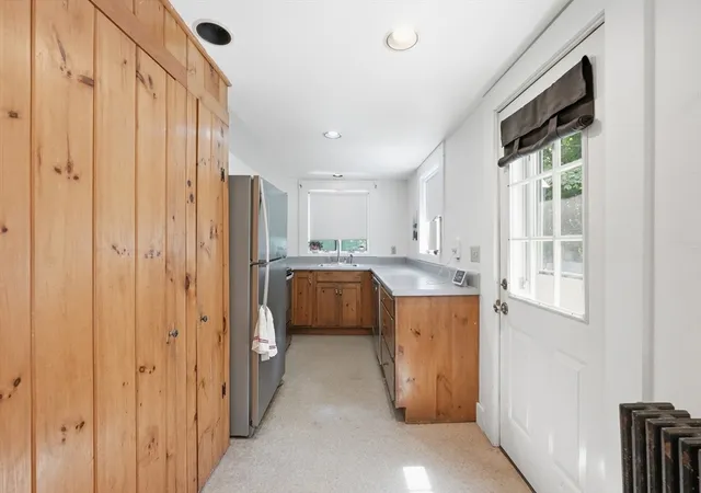 Photo 3 of Single family home for sale at 18 Fiske Hl Rd, Sturbridge, MA 01566 | MLS# 73564848 | Listing updated on 2026-09-17