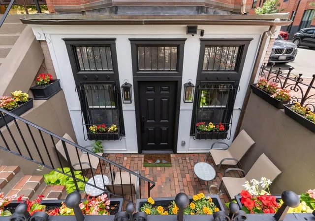 2nd image of 560 Columbus Ave, Boston, MA 02118