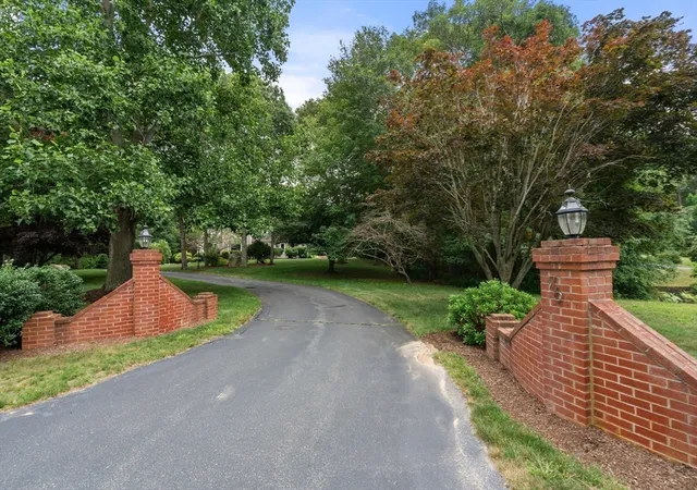 Photo 2 of Single family home for sale at 76 Ellisville Green, Plymouth, MA 02360 | MLS# 73554514 | Listing updated on 2026-09-13