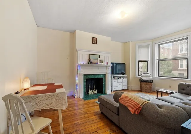 Homes for sale in Allston, MA | 16 Glenville Ave #1, Allston, MA 02134 | MLS# 73529457