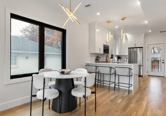 Listing Photo 3 - Condo for sale in building located at 599 Sea St, Quincy, MA 02169 - Unit #1