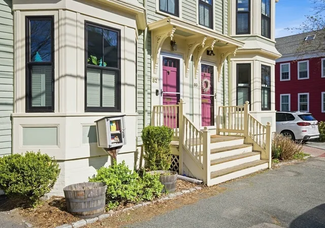 1st image of 82 Federal St #82, Newburyport, MA 01950 | MLS# 73559822