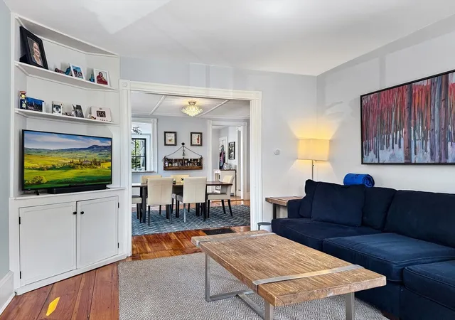 5th image of 82 Federal St, Newburyport, MA 01349