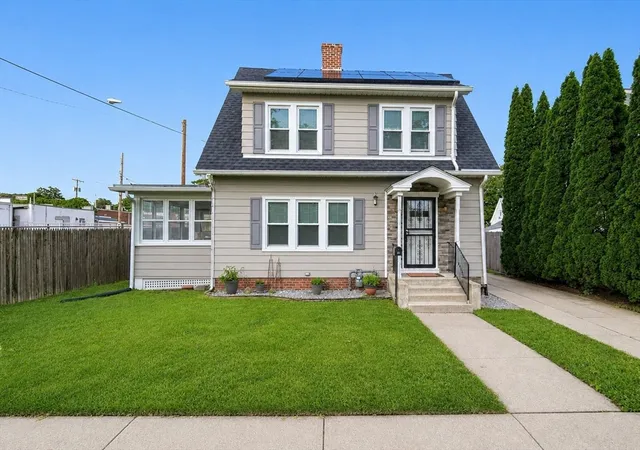 Photo 2 of Sale Pending at 15 Garland St, Springfield, MA 01118 | MLS# 73559863 | Listing updated on 2026-09-01