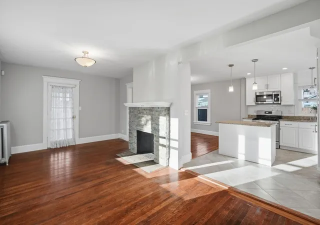 Photo 3 of Single family home for sale at 15 Garland St, Springfield, MA 01118 | MLS# 73559863 | Listing updated on 2026-10-28