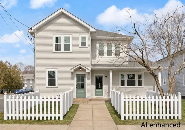 2nd image of 156-158 Waverley St, Belmont, MA 02478