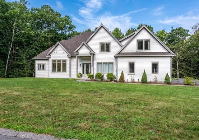 1st image of 114 Lindenridge, Amherst, MA 01002 | MLS# 73562623