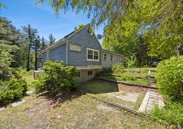 3rd image of 2 Cardinal Ave, East Wareham, MA 02538 | MLS# 73530080