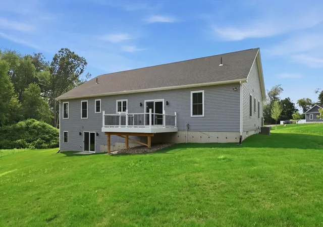 5th image of 17 Silvergrass Ln, Southwick, MA 01077 | MLS# 73563018