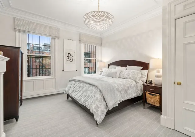 4th image of 205 Commonwealth Ave, Boston, MA 02116