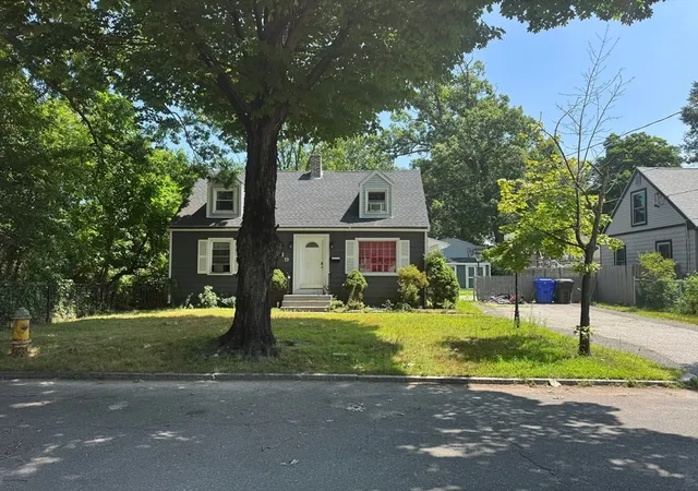 Photo 3 of Single family home for sale at 119 Massreco St, Springfield, MA 01109 | MLS# 73551832 | Listing updated on 2026-09-19