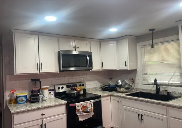 Photo 4 of Single family home for sale at 119 Massreco St, Springfield, MA 01109 | MLS# 73551832 | Listing updated on 2026-09-19
