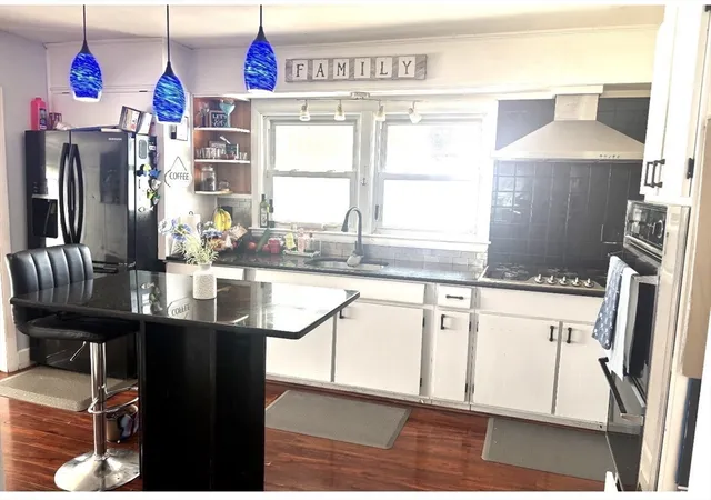 Photo 4 of Single family home for sale at 401 Whitlow St, New Bedford, MA 02746 | MLS# 73563644 | Listing updated on 2026-09-26