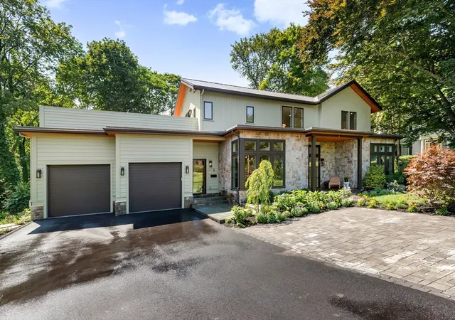 Photo 3 of Sale Pending at 4 Percy Rd, Lexington, MA 02421 | MLS# 73568217 | Listing updated on 2026-09-11