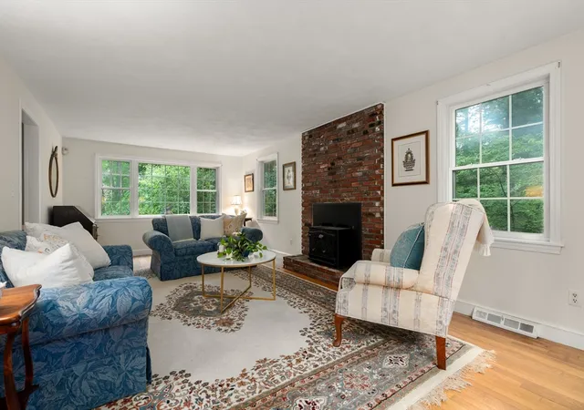 3rd image of 237 Peakham Road, Sudbury, MA 01776 | MLS# 73541184