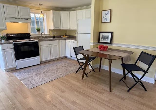 Photo 4 of Sale Pending at 8 Warren Rd, Auburn, MA 01501 | MLS# 73565079 | Listing updated on 2026-09-08