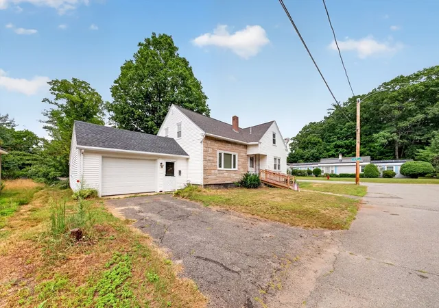 2nd image of 504 Twichell St, Athol, MA 01331 | MLS# 73552860