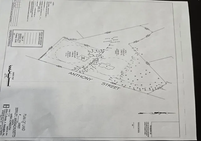 2nd image of 67 Anthony St, Berkley, MA 02779 | MLS# 73522960