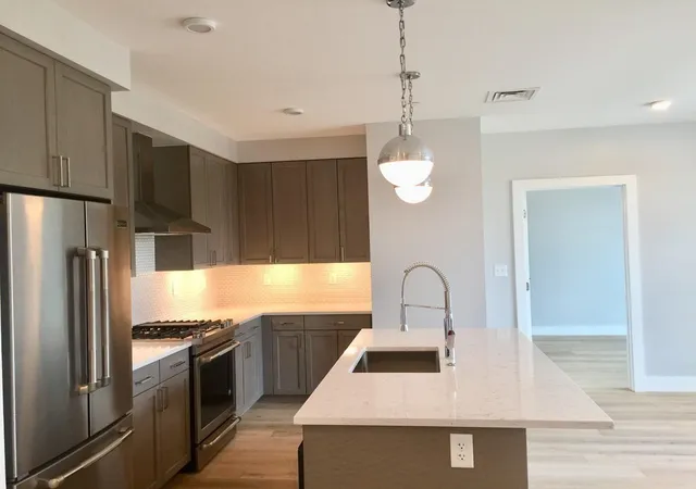 4th image of 1650 Commonwealth Ave #309, Brighton, MA 02135 | MLS# 73558475