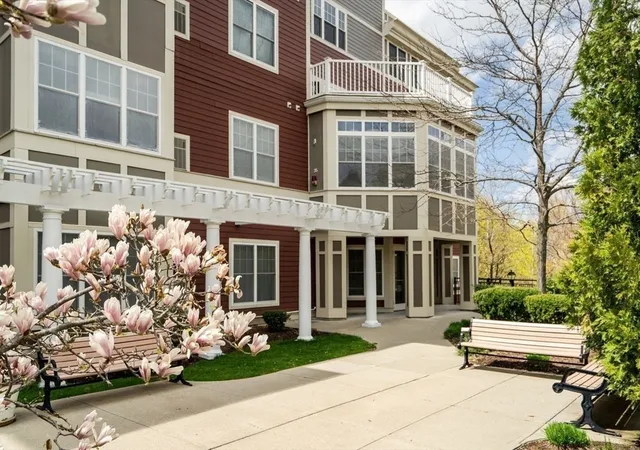 2nd image of 35 Commonwealth Ave #110, Chestnut Hill, MA 02467 | MLS# 73553728