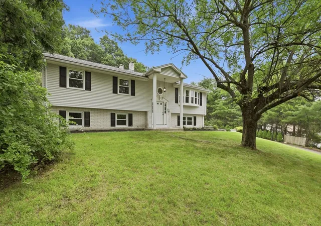 1st image of 25 Norma St, Palmer, MA 01069 | MLS# 73551462