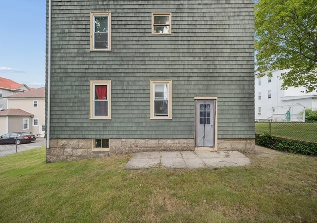 Photo 4 of House for sale at 89 Rockland St, Fall River, MA 02724 | MLS# 73569754 | Listing updated on 2026-09-02