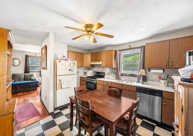 Homes for sale in Lynn, MA | 8 Myrtle St, Lynn, MA 01905 | MLS# 73536992