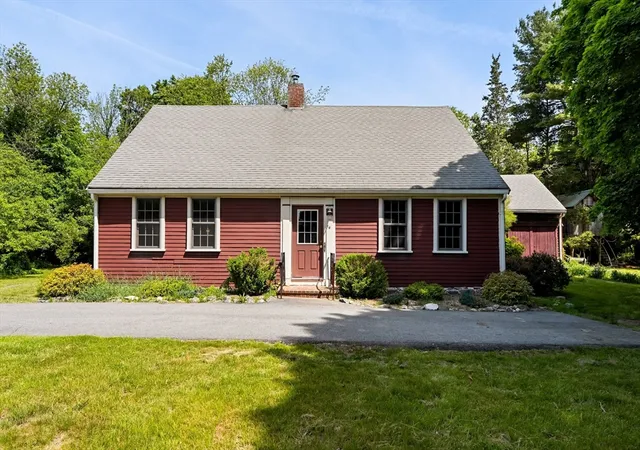 1st image of 65 Summer St, Middleboro, MA 02346 | MLS# 73533529