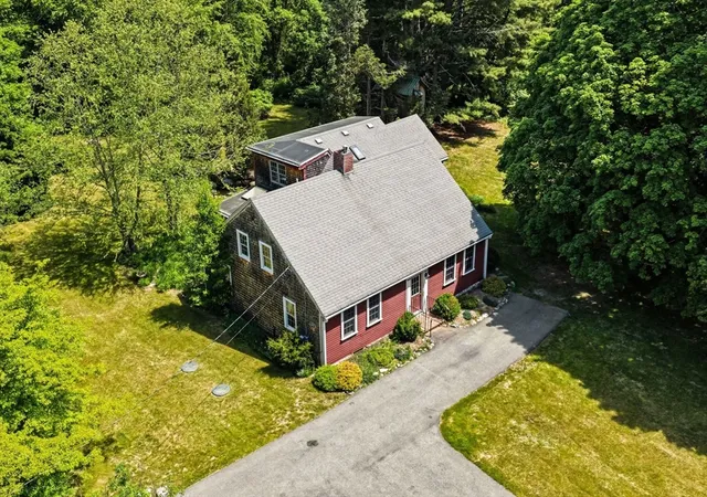 3rd image of 65 Summer St, Middleboro, MA 02346 | MLS# 73533529