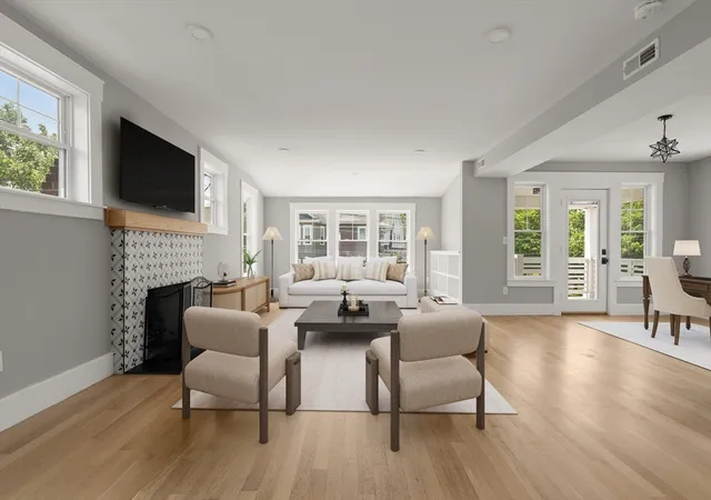 Listing Photo 5 - Condo for sale in building located at 22-24 Carver Rd E, Watertown, MA 02472