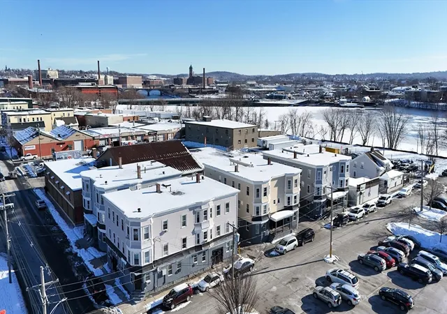 Listing Photo 5 - Condo for sale in building located at 102-114 Water, Lawrence, MA 01841