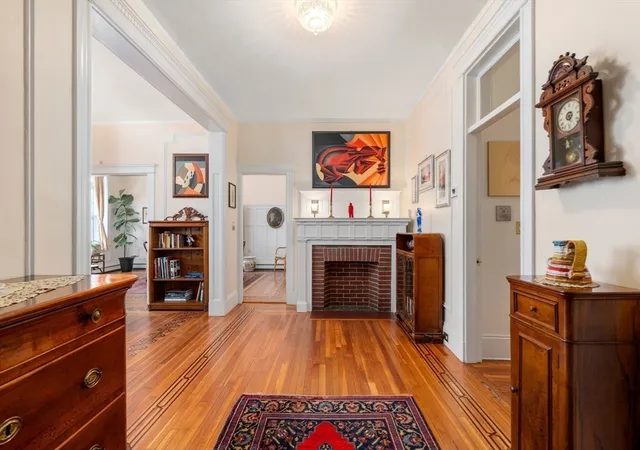 2nd image of 7 Parkman St #1, Brookline, MA 02446 | MLS# 73491100