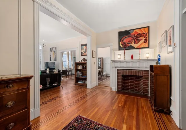 3rd image of 7 Parkman St, Brookline, MA 02446