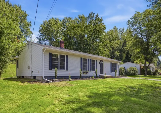 3rd image of 48 Westbrook Rd, South Hadley, MA 01075 | MLS# 73566201